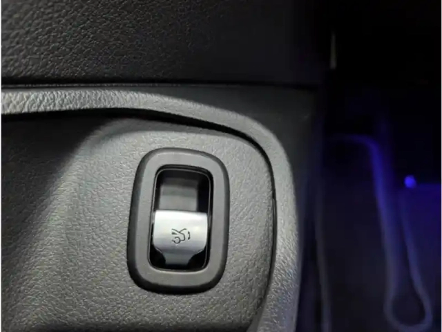 Mercedes Cle 220 d — photo 3