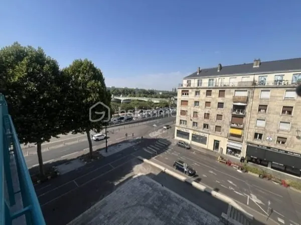 RARE A ROUEN SECTEUR CATHEDRALE ! VUE SUR SEINE ET CATHEDRALE APPARTEMENT TRAVERSANT LUMINEUX T3 ! S