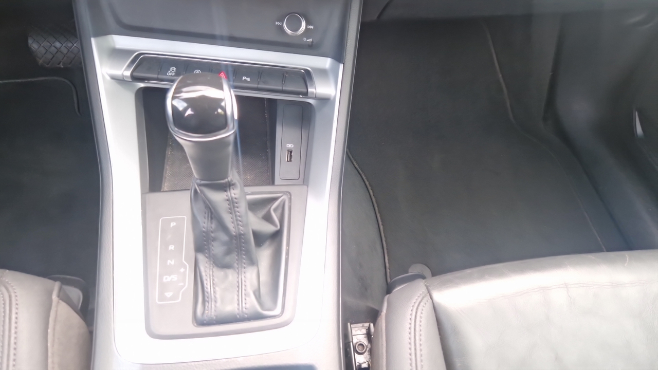 Audi Q3 35 TFSI 150 ch S tronic 7 — photo 20