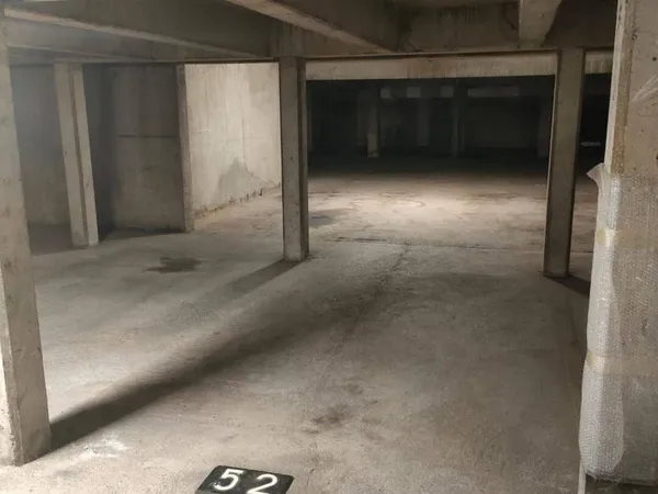Parking 12 m²