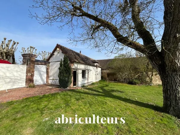 Maison prestigieuse du XIXe rénovée en vente à Croisilles (28210)