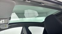 Toyota Yaris HSD 100h Style 5p — photo 21
