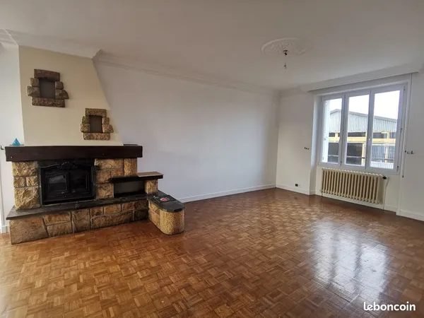Maison 140m2 - 4 chambres - Jardin
