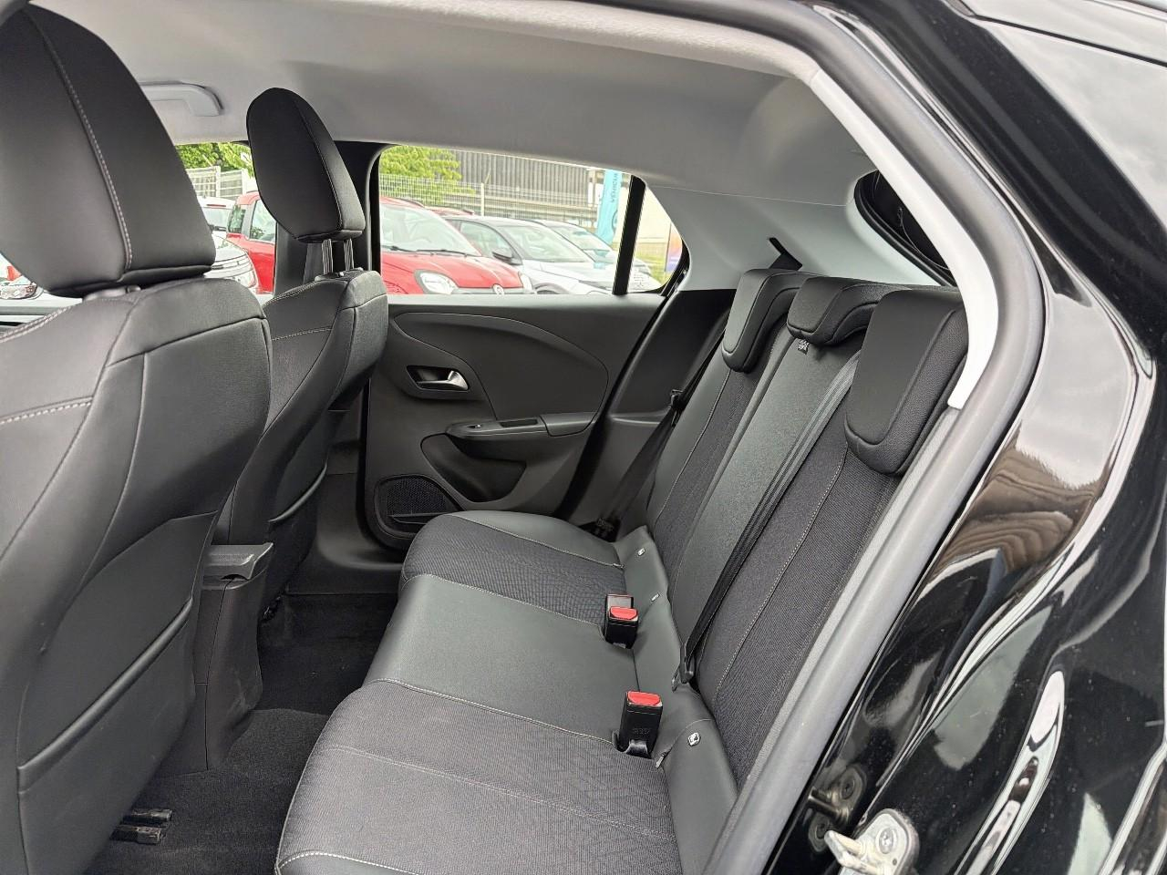 Opel Corsa 1.2 turbo 100 ch bvm6 elegance — photo 10