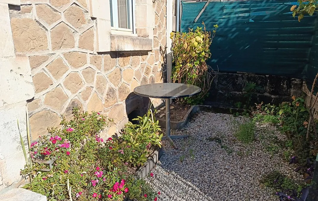 Photo 3