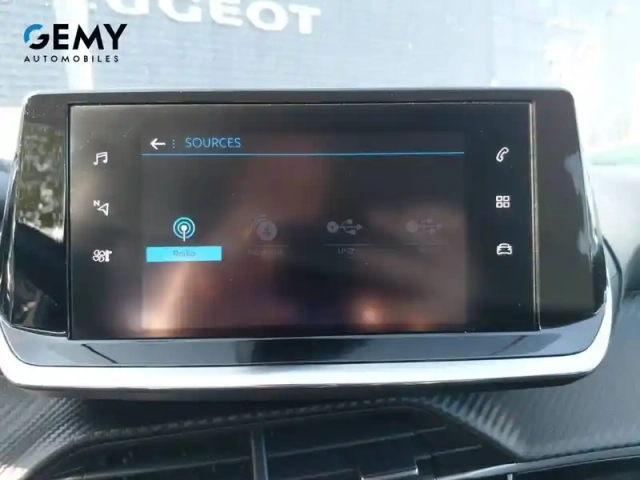 Peugeot 208 puretech 100 s&amp;s bvm6 — photo 21