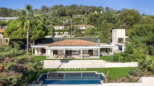 Villa 11 pièces