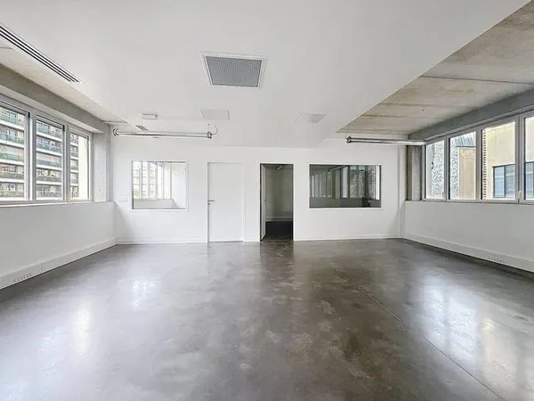 Bureaux 163 m²