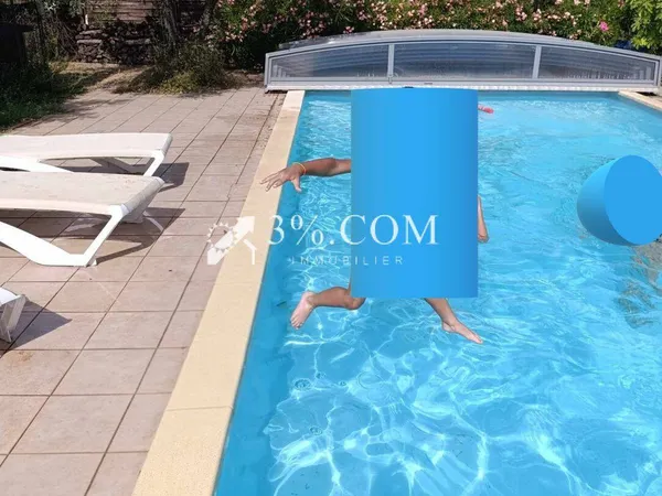Villa 6 pièces 141 m²