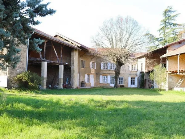 Maison 8 pièces 220 m²