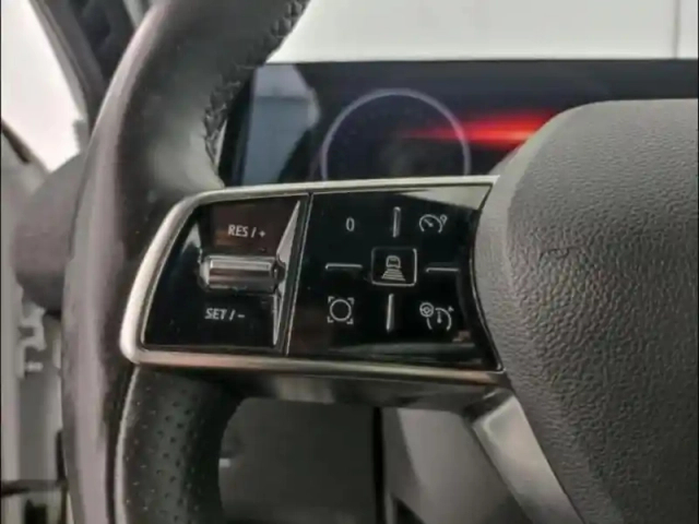 Renault Megane e-tech electric ev60 220ch techno optimum charge — photo 7