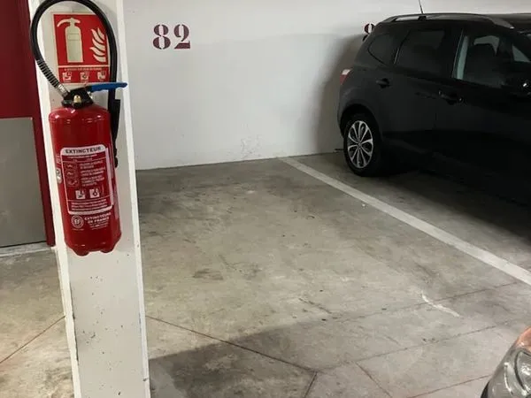 Place de parking sécurisée proche centre de Châtillon