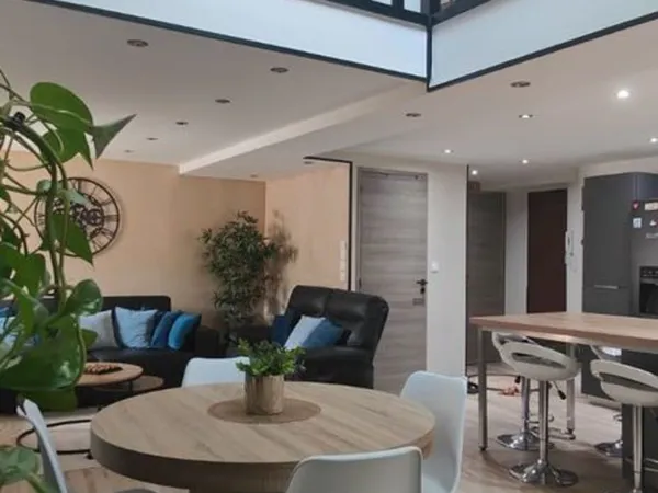 Duplex T3 entièrement rénové