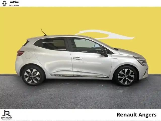 Renault Clio 1.5 blue dci 100ch evolution — photo 29
