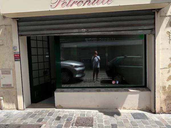 Boutique à louer 28 m2 à Arpajon 91
