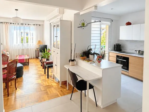 Appartement - 3ème étage - 63,80 m2 - 3 pièces - Meublé