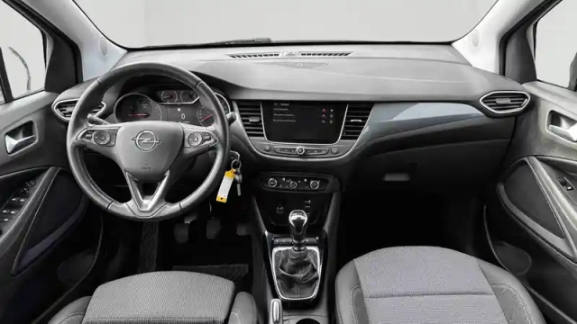 Opel Crossland 1.2 turbo 110 ch bvm6 — photo 11