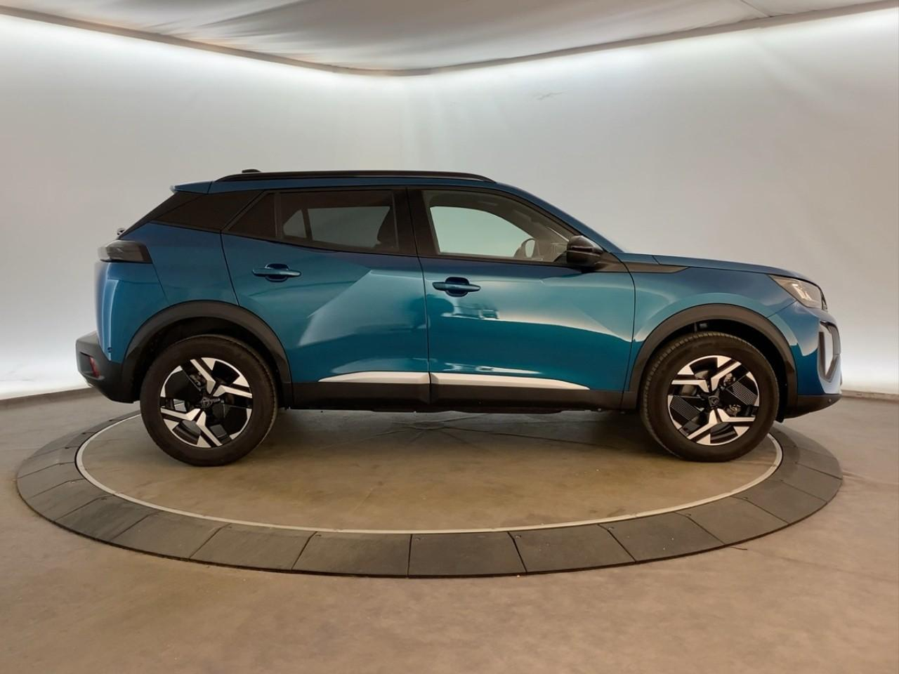 Peugeot 2008 hybrid 145 ch e-dcs6 allure — photo 4