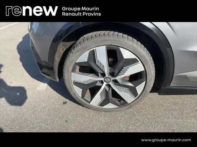 Renault Megane e-tech electric ev60 220ch techno super charge — photo 10