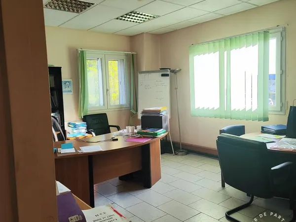 Bureaux/Locaux professionnels 390 m²