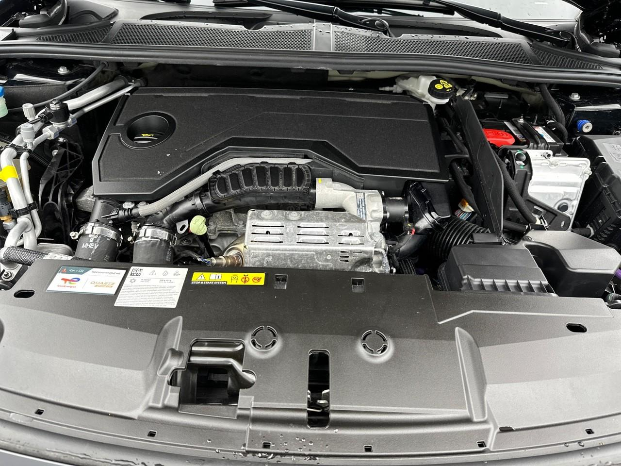 Peugeot 408 hybrid 145 e-dcs6 gt — photo 13