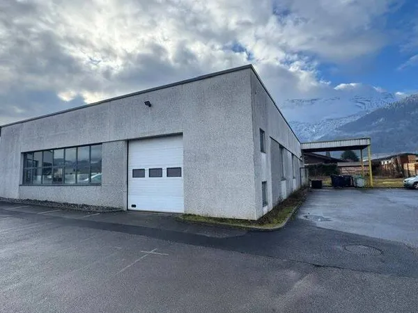 Boutique 407 m²