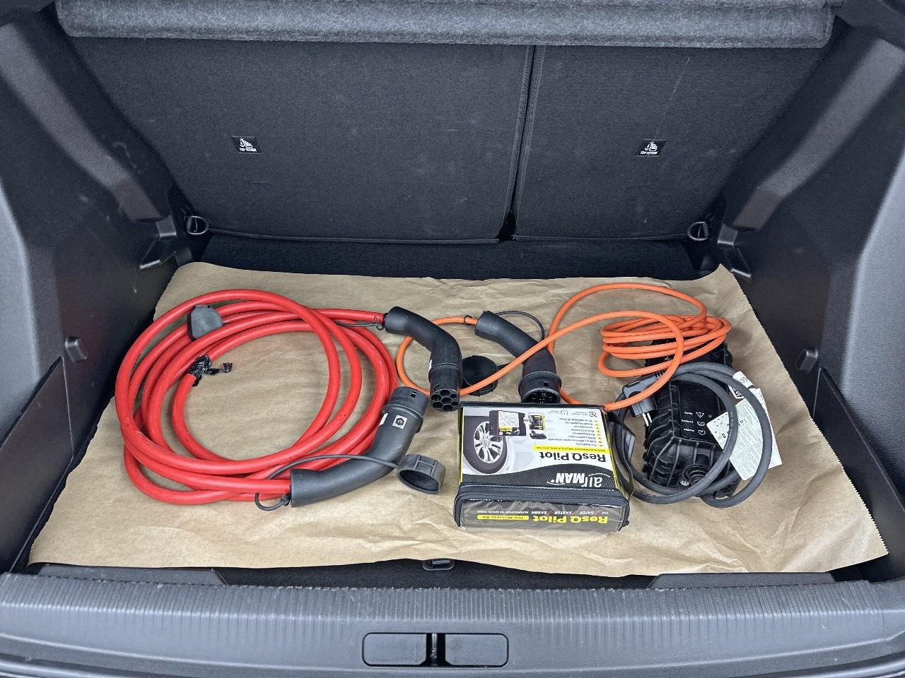 Peugeot 2008 electrique 54 kwh 156 ch allure — photo 6