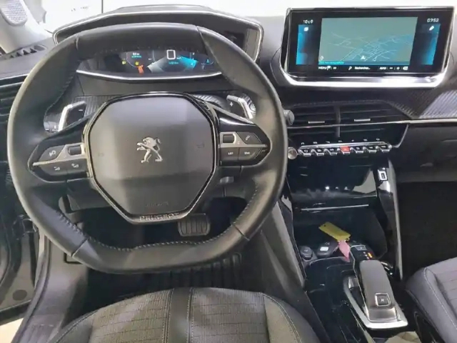 Peugeot 2008 puretech 130 s&amp;s eat8 — photo 42