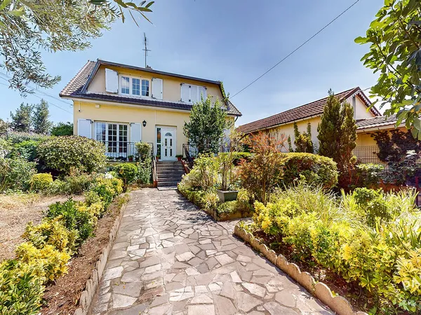 Maison 7 pièces 167 m²