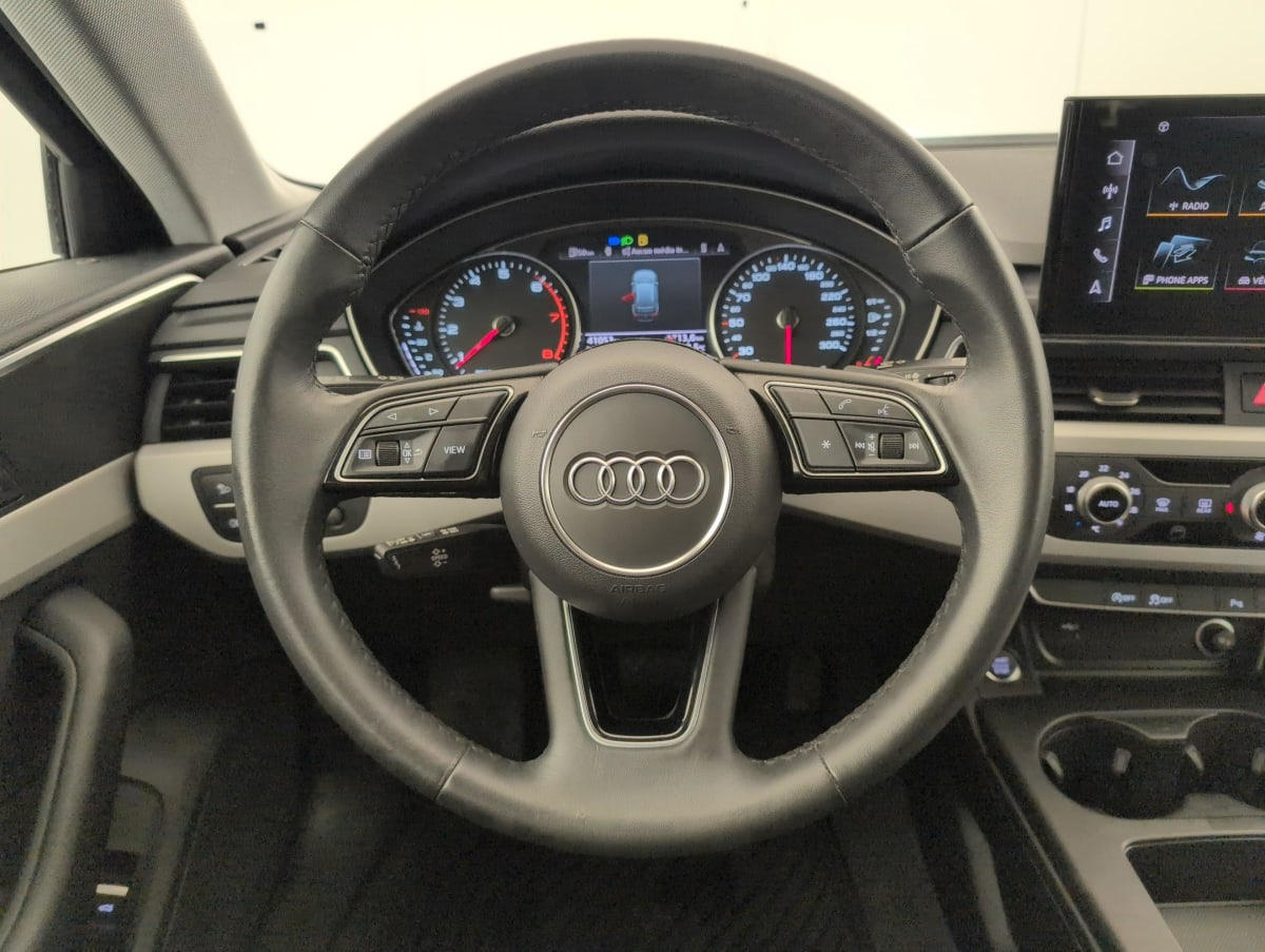 Audi A4 Avant — photo 14