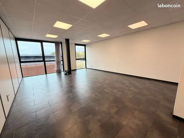 Bureaux 39 m² SAINT JEAN