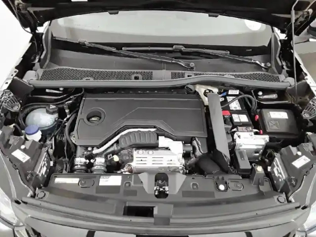 Peugeot 2008 hybrid 145 e-dcs6 — photo 21