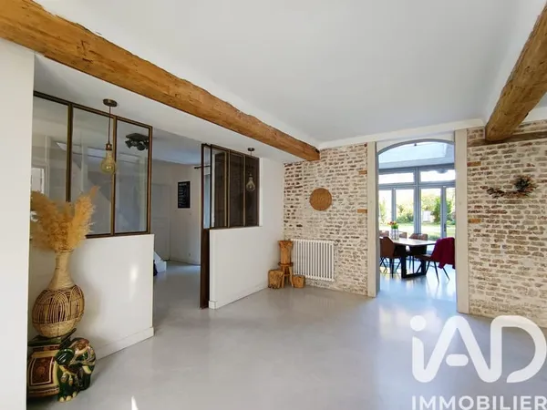 Maison 10 pièces 342 m²
