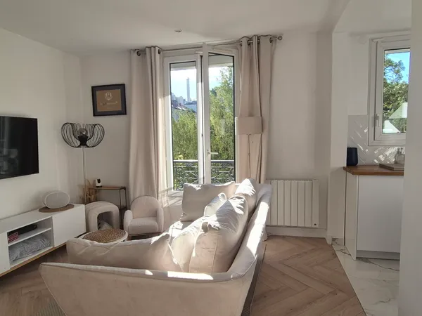 APPARTEMENT 3 PIECES VU DEGAGEE SUR LE PARC VIOLET