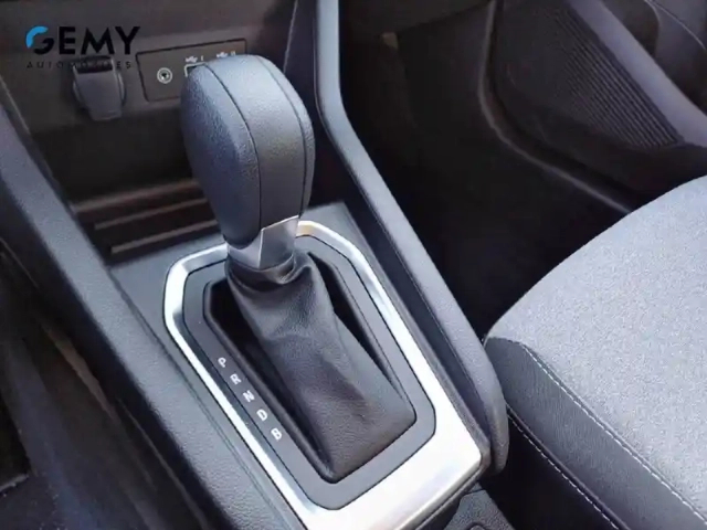 Renault Clio e-tech full hybrid 145 — photo 12