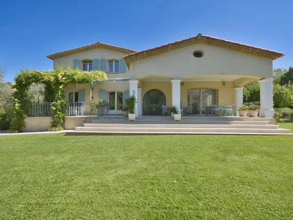 Achat : Maison Châteauneuf-Grasse (06740)