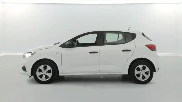 Dacia Sandero eco-g 100 — photo 2