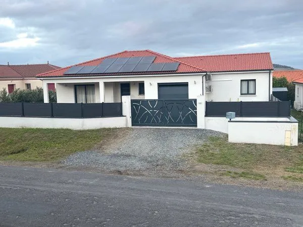 Maison avec piscine e