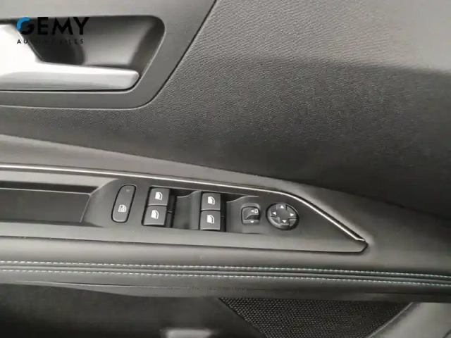 Peugeot 3008 hybrid 225 e-eat8 — photo 34