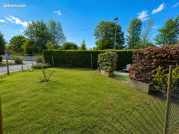 Maison 8 pièces 176 m²
