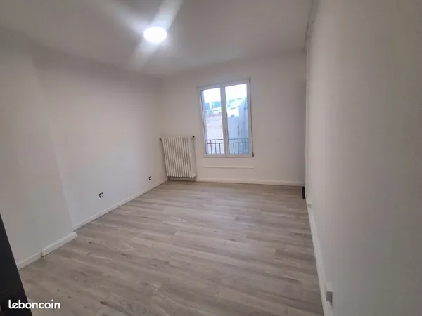 Strasbourg République studio