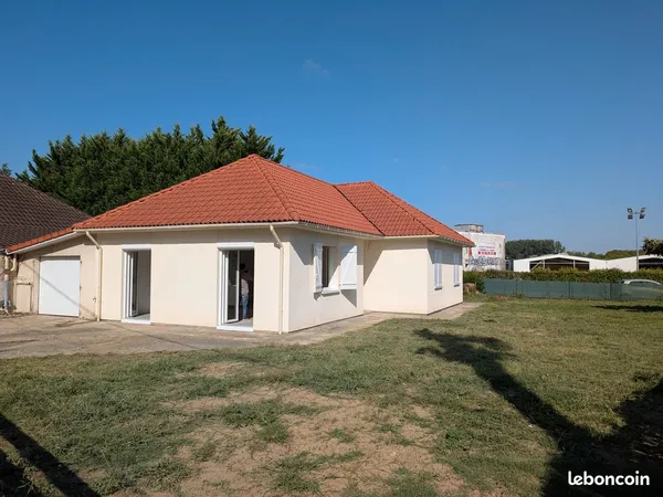Maison entièrement rénovée - 90 m² - 3 chambres - terrain 640 m² - Orthez