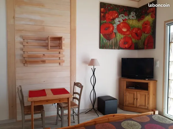 Appartement Location Reilhaguet 1p 27m² 430€