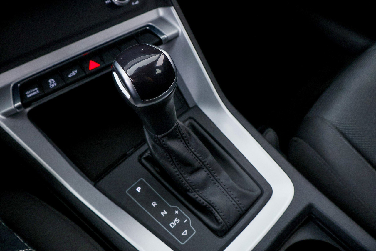 Audi Q3 — photo 24