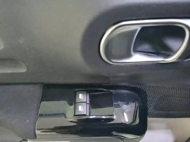 Citroën C3 puretech 110 s&amp;s eat6 — photo 30