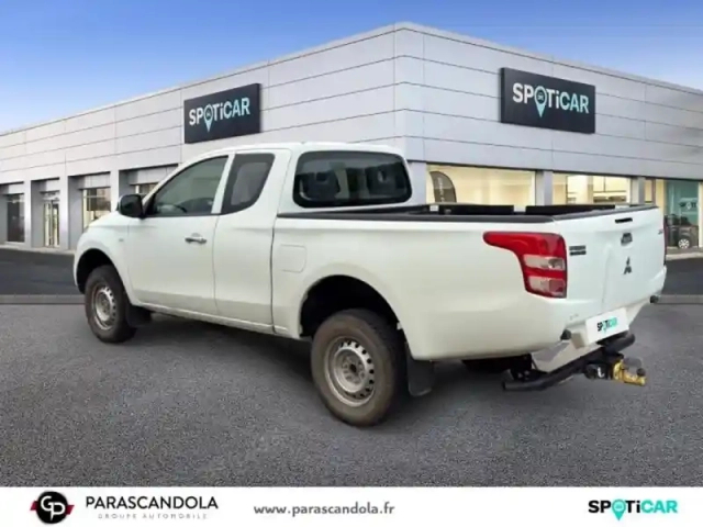 Mitsubishi L200 2.4 di-d 154ch club cab invite 2018 — photo 7