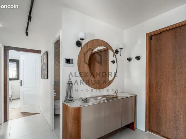 Maison 7 pièces 200 m²