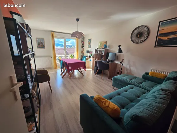 T3 lumineux, 2 balcons, cave, garage, à Barberaz