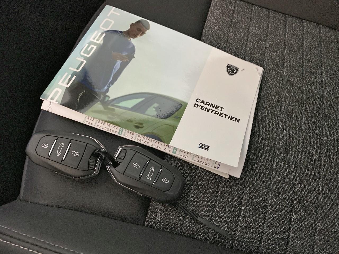 Peugeot 5008 hybrid 145 ch e-dcs6 allure — photo 18