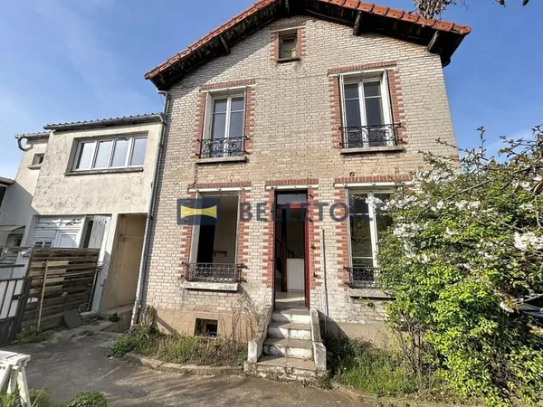 ✨EXCLUSIVITÉ ✨ Rare à Charentonneau : Ensemble immobilier de 2 maisons avec jardin